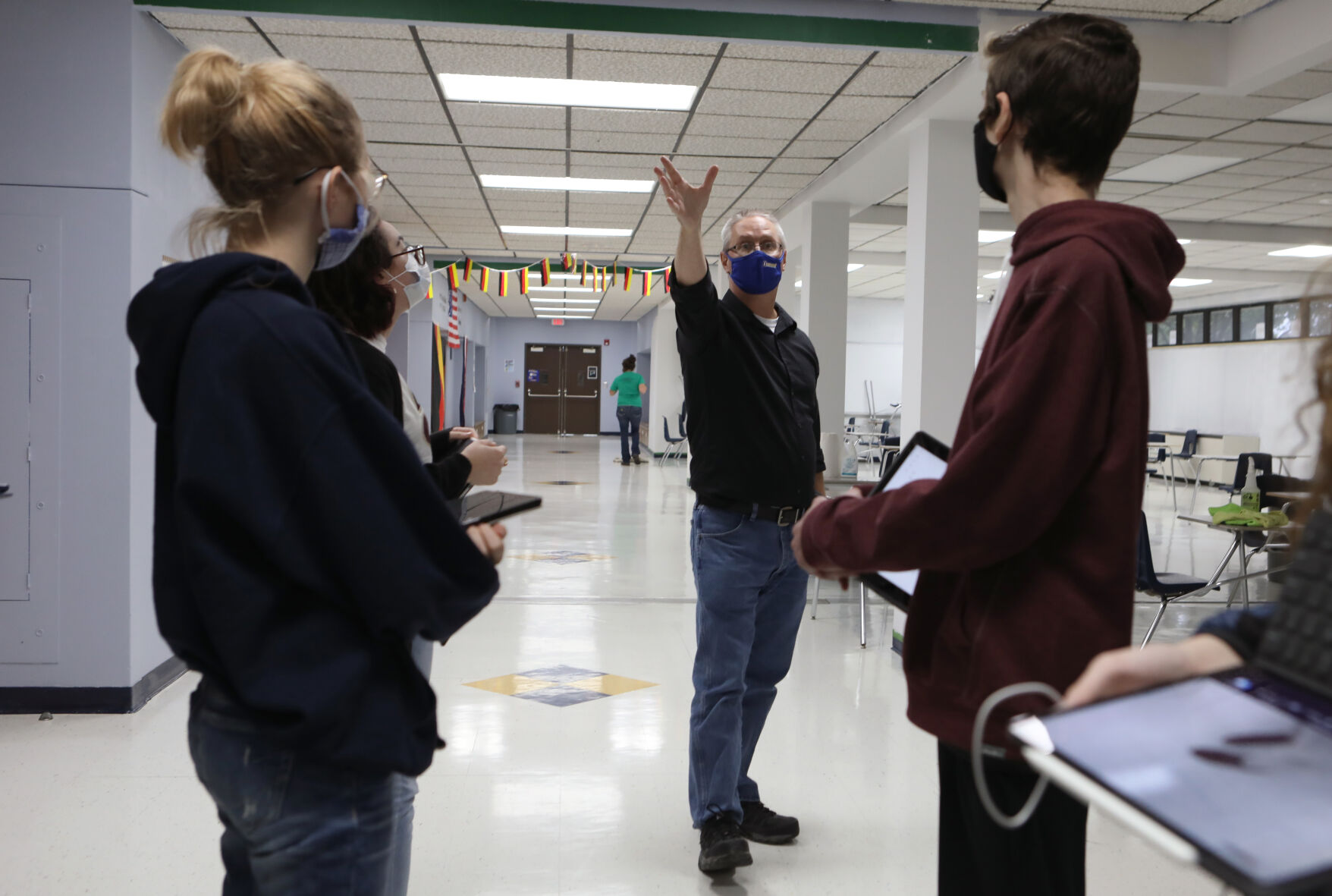 Tim Buchheit directs rehearsal